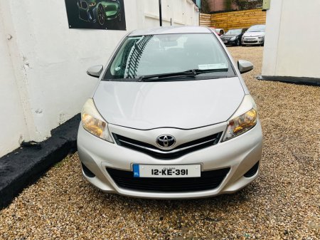 2012 Toyota Yaris 1.0 VVT-i 3Dr Luna €5,950 thumbnail