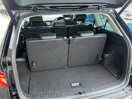 2020 Skoda Kodiaq 7 SEATER 4x4 STYLE AUTOMATIC 2.0 DIESEL //MASSIVE SPEC//CANTON SOUND SYSTEM//PANORAMIC GLASS ROOF//FULL LEATHER HEATED FRONT AND REAR SEATS// €36,950 thumbnail
