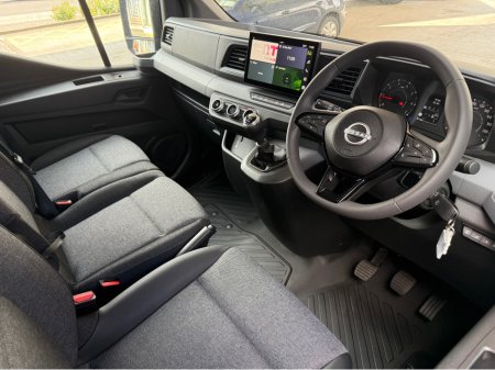 2025 Nissan Interstar Free Ply-lining 150 bhp L3H2 SV Premium €31,750