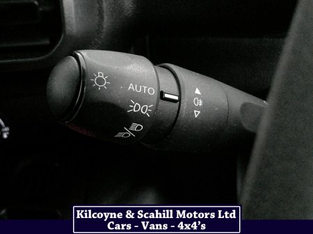 2022 Peugeot Partner - thumbnail 23