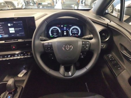 2025 Toyota C-HR - thumbnail 9