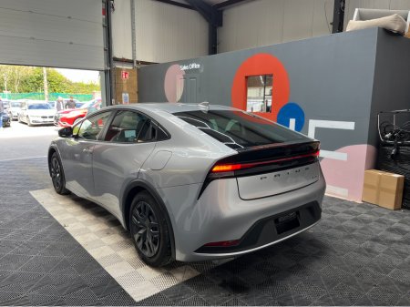 2025 Toyota Prius - photo 4