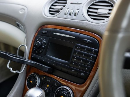 2003 Mercedes-Benz SL Class - thumbnail 17