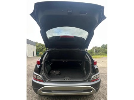 2021 Hyundai Kona KAUAI EXECUTIVE MILD HYBRID €12,967 thumbnail