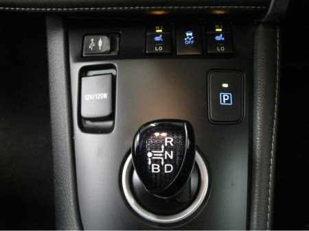 2016 Toyota Auris - thumbnail 24