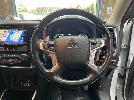 2019 Mitsubishi Outlander €21950! 2019 MITSUBISHI OUTLANDER PHEV G PLUS PACKAGE 2.4 AUTOMATIC / CRUISE CONTROL / 360° PARKING CAMERA / ELECTRIC MEMORY & HEATED SEATS / HEATED STEERING WHEEL / PADDLE SHIFTERS AND MORE €21,950 thumbnail
