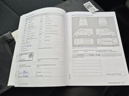 2017 Volkswagen Transporter - thumbnail 32