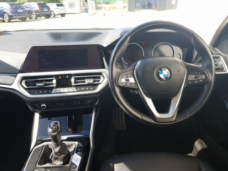 2021 BMW 3 Series - thumbnail 5