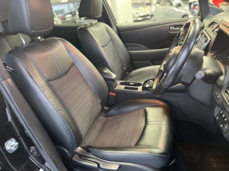 2021 Nissan Leaf - thumbnail 9