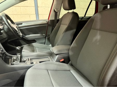 2019 Volkswagen Golf - thumbnail 15