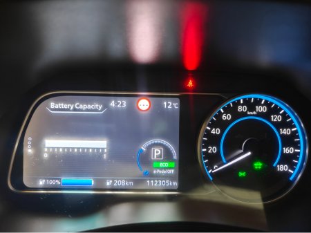 2019 Nissan Leaf - thumbnail 10