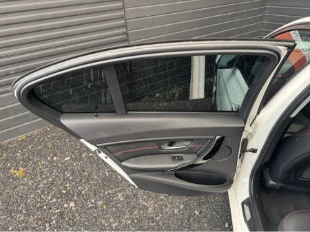 2014 BMW 3 Series 2.0D SPORT AUTO €12,995 thumbnail