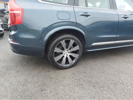2023 Volvo XC90 - thumbnail 12