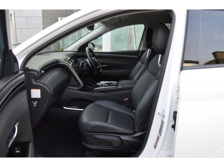 2024 Hyundai Tucson Executive 1.6 HEV Auto, Side Steps €38,995 thumbnail