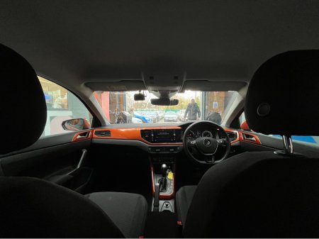 2021 Volkswagen Polo €19950 2021 VOLKSWAGEN POLO TSI COMFORT LINE 1.0 AUTOMATIC / CRUISE CONTROL / REVERSE CAMERA / APPLE CARPLAY AND MORE €19,950 thumbnail