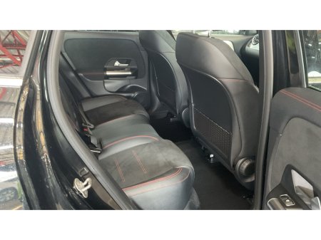 2023 Mercedes-Benz EQA - thumbnail 4