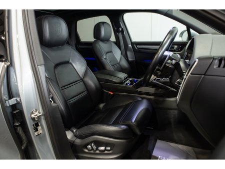2020 Porsche Cayenne - thumbnail 10