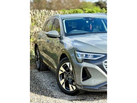 2024 Audi Q8 - thumbnail 5