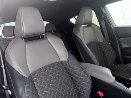 2020 Toyota C-HR - thumbnail 7