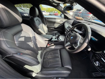 2018 BMW 5 Series - thumbnail 14