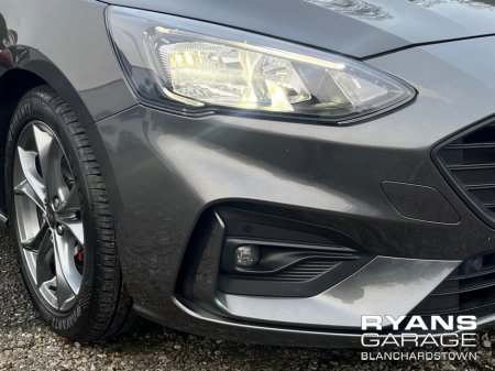 2021 Ford Focus - thumbnail 39