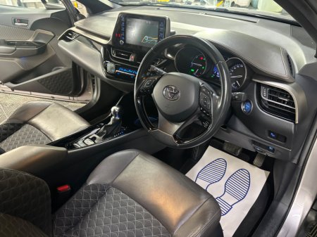 2022 Toyota C-HR - thumbnail 9