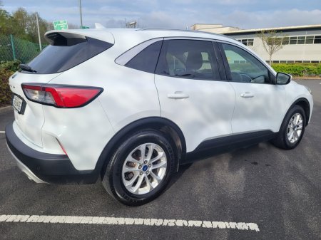 2021 Ford Kuga  €17,999