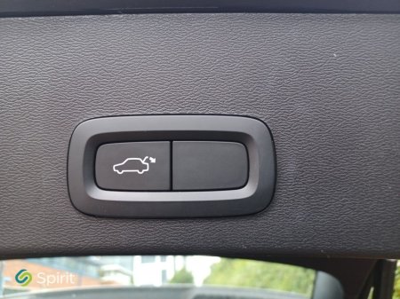 2022 Volvo XC40 - thumbnail 15