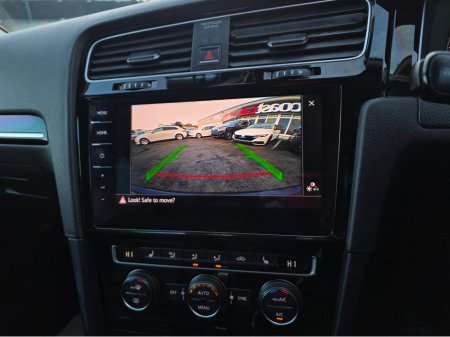 2017 Volkswagen Golf ( 172 REG LEATHER FULL LEATHER SEATS ELECTRIC MEMORY SEATS NAVI VIRTUAL CLOCKS ANDROID AUTO CARPLAY BLIND SPOT REAR TRAFFIC ASSIST ROAD SIGN RECOGNIZING LANE ASSIST LOW TAX BAND €17,500 thumbnail