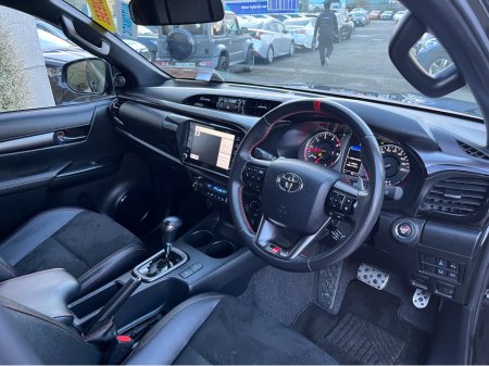2023 Toyota Hilux GR SPORT AUTOMATIC 2.4 DIESEL //LOW MILES//HIGH SPEC//360 PARKING CAMERAS//KEYLESS ENTRY//ADAPTIVE CRUISE CONTROL// thumbnail