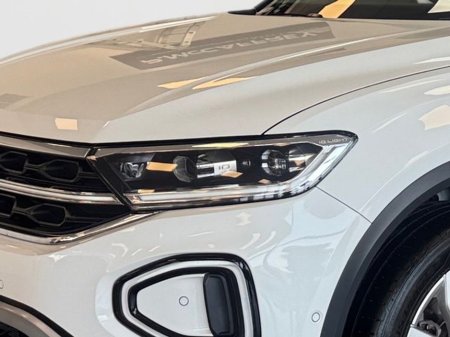 2022 Volkswagen T-Roc - thumbnail 9