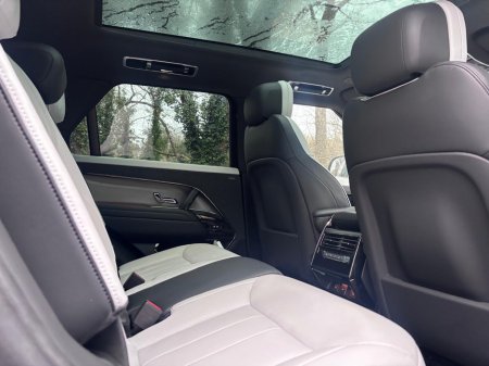 2024 Land Rover Range Rover Sport P460E DYNAMIC SE *Huge Specification* €103,950 thumbnail