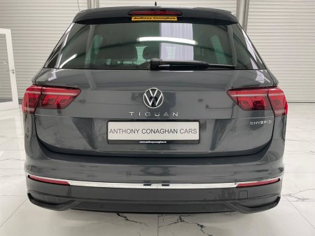 2023 Volkswagen Tiguan  €31,995 thumbnail