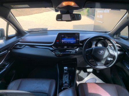 2018 Toyota C-HR - thumbnail 13