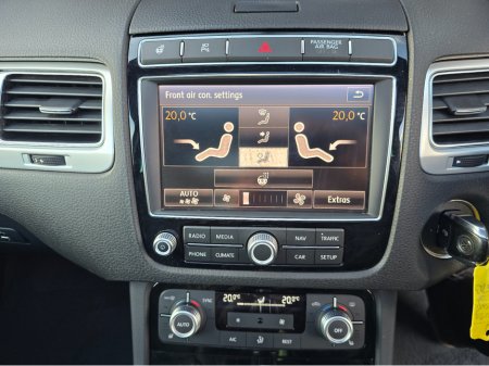 2017 Volkswagen Touareg V6 R-LINE-FULLY SERVICED WITH NEW TYRES €26,450 thumbnail