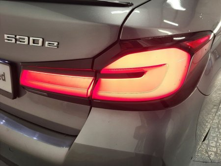 2023 BMW 5 Series - thumbnail 19