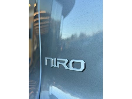 2024 Kia Niro HEV K3 5DR Auto €30,950 thumbnail