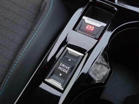 2021 Peugeot 208 - thumbnail 27