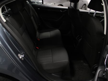 2018 Skoda Octavia STYLE 1.6 TDI 90HP 4DR €9,950 thumbnail