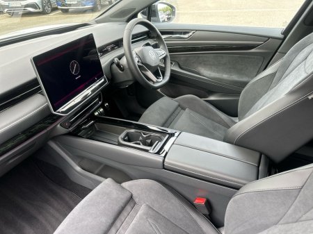 2026 Volkswagen ID.7 - thumbnail 2