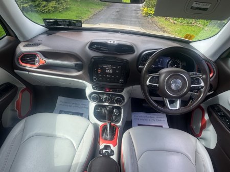 2015 Jeep Renegade - thumbnail 7