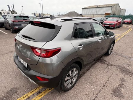 2024 Kia Stonic 1.0P 242 5 YEARS KIA WARRANTY! ONE OWNER FROM NEW! SHOWROOM CONDITION! Reversing Camera, Lane Departure Warning, Multi-Function Steering Wheel, €23,900 thumbnail