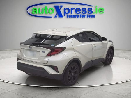 2020 Toyota C-HR 1.8 Hybrid G MODE NERO SAFETY PLUS €23,995 thumbnail