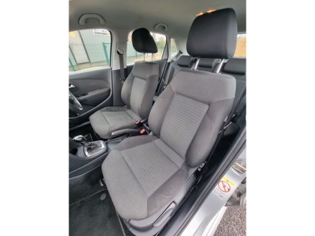 2011 Volkswagen Polo - thumbnail 16