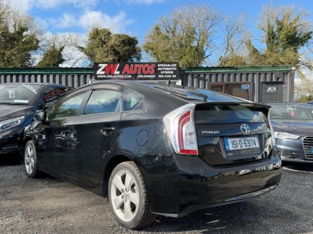 2015 Toyota Prius - thumbnail 7