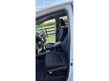 2022 Toyota Hilux  €31,950 thumbnail