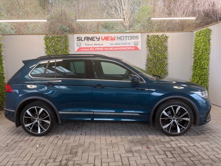 2024 Volkswagen Tiguan - thumbnail 1