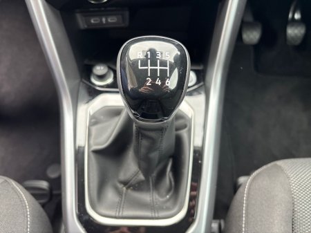 2026 Volkswagen T-Roc - thumbnail 10