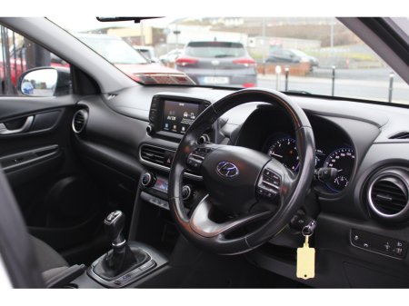 2019 Hyundai Kona Executive 1.6 Diesel Two Tone €16,950 thumbnail