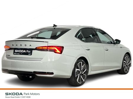 2025 Skoda Octavia - thumbnail 3